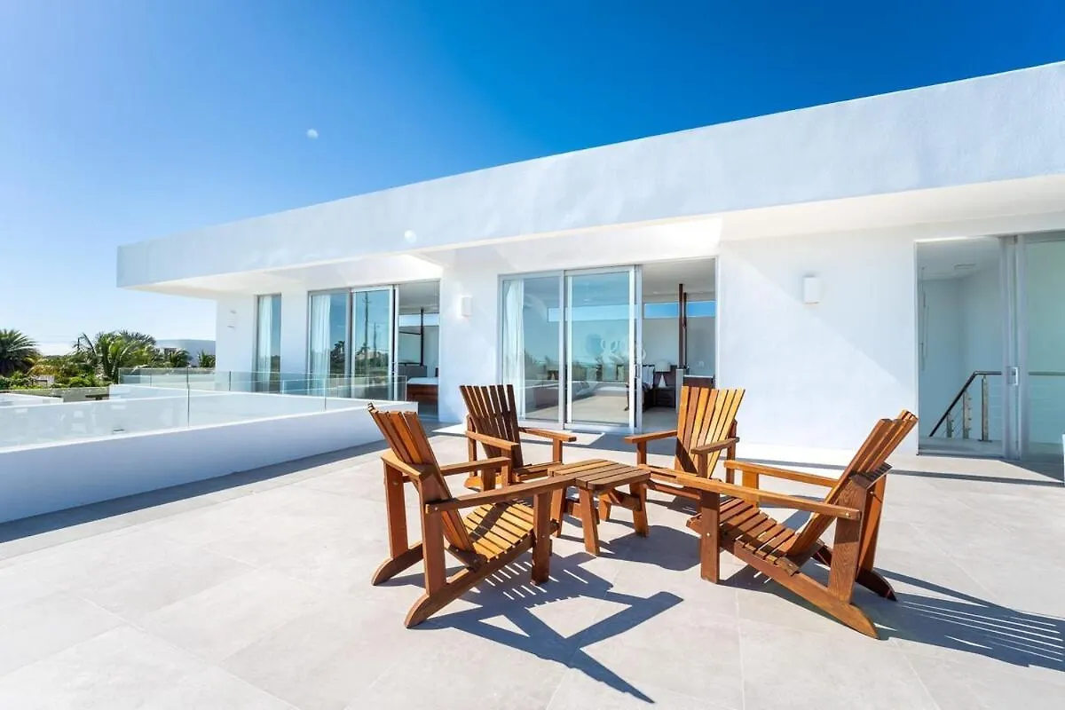 White Villas - Beachside Villa With Pool And Resort Amenities - V1 Long Bay