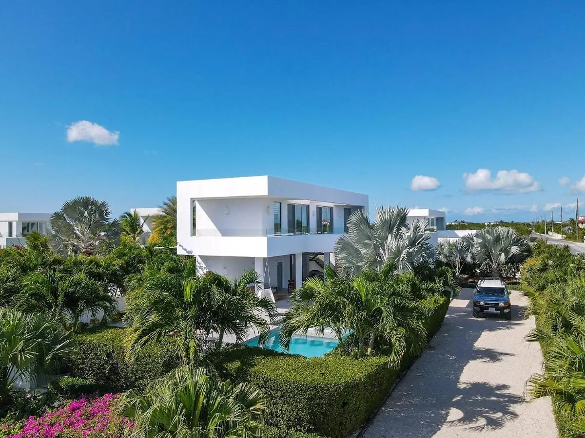 White Villas - Beachside Villa With Pool And Resort Amenities - V1 Long Bay