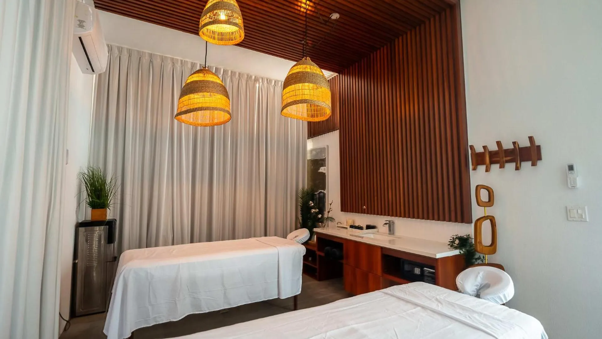 White Villas - Beachside Villa With Pool And Resort Amenities - V1 Long Bay Turks ve Caicos Adaları