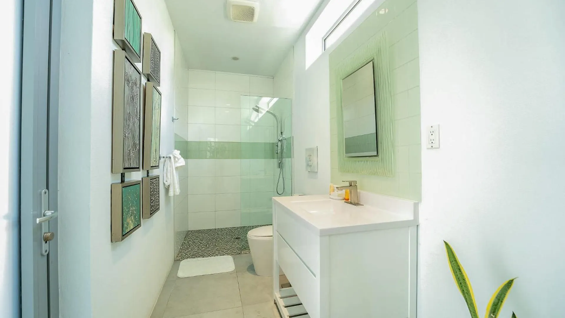 White Villas - Beachside Villa With Pool And Resort Amenities - V1 Long Bay