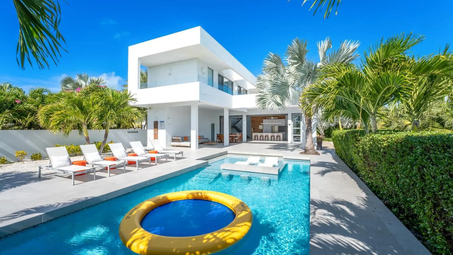 White Villas - Beachside Villa With Pool And Resort Amenities - V1 Long Bay