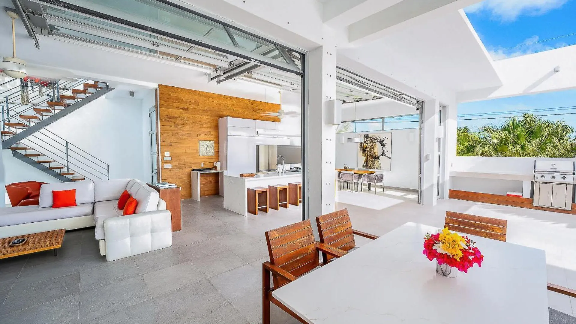 White Villas - Beachside Villa With Pool And Resort Amenities - V1 Long Bay